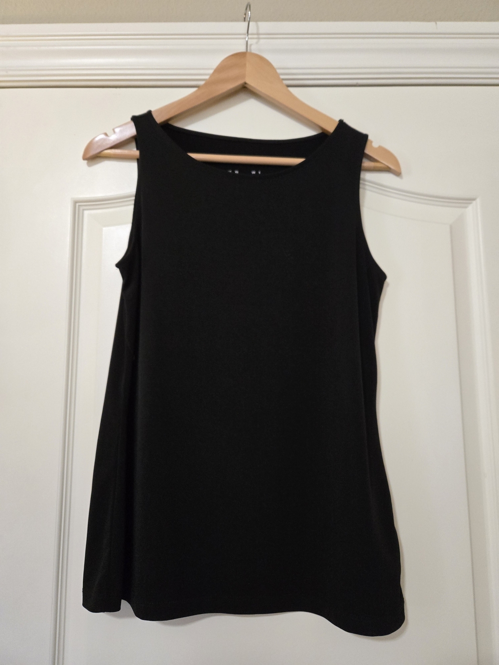 Susan Graver Black Sleeveless Tank Top Soft Slinky Fall Layering